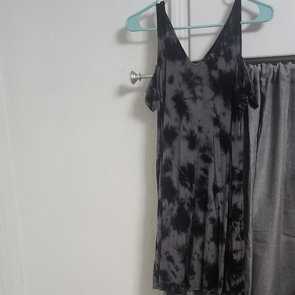 Pink Rose Charcoal Sleeveless Top